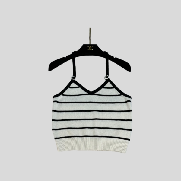 샤넬 스트라이프 홀터넥 탑