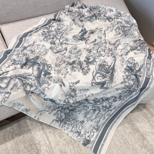 디올 비치 숄 라이트 그레이