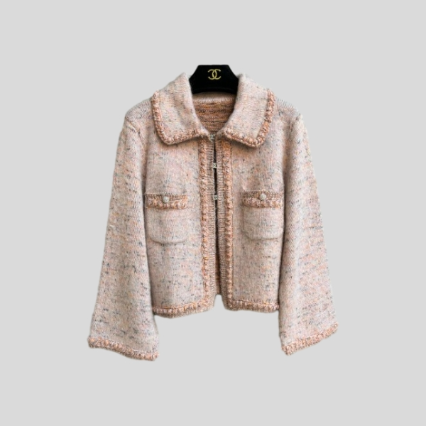 샤넬 핑크 플러시 가디건