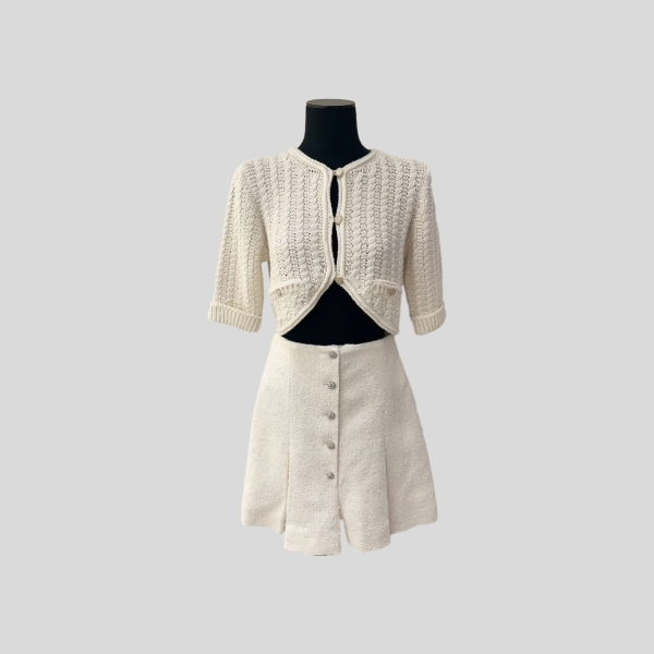 샤넬 화이트 반니트 가디건